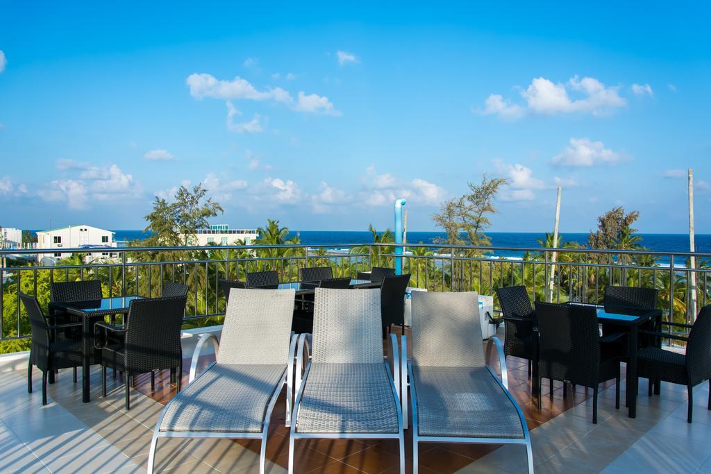 Beach Palace Hulhumale Exteriör bild